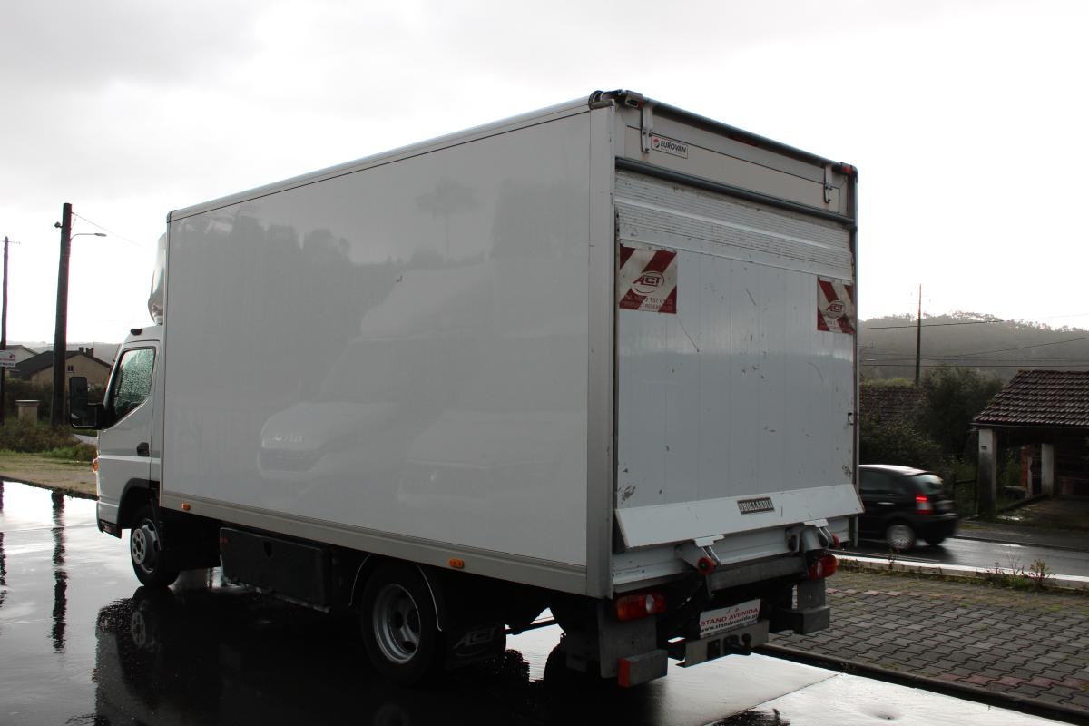 Mitsubishi Fuso Canter 3c15 Stand Avenida